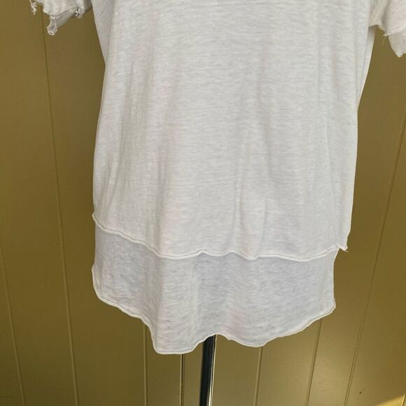 Free People we the free women XXS loose fit layered distressed raw hem white shi - Picture 2 of 11